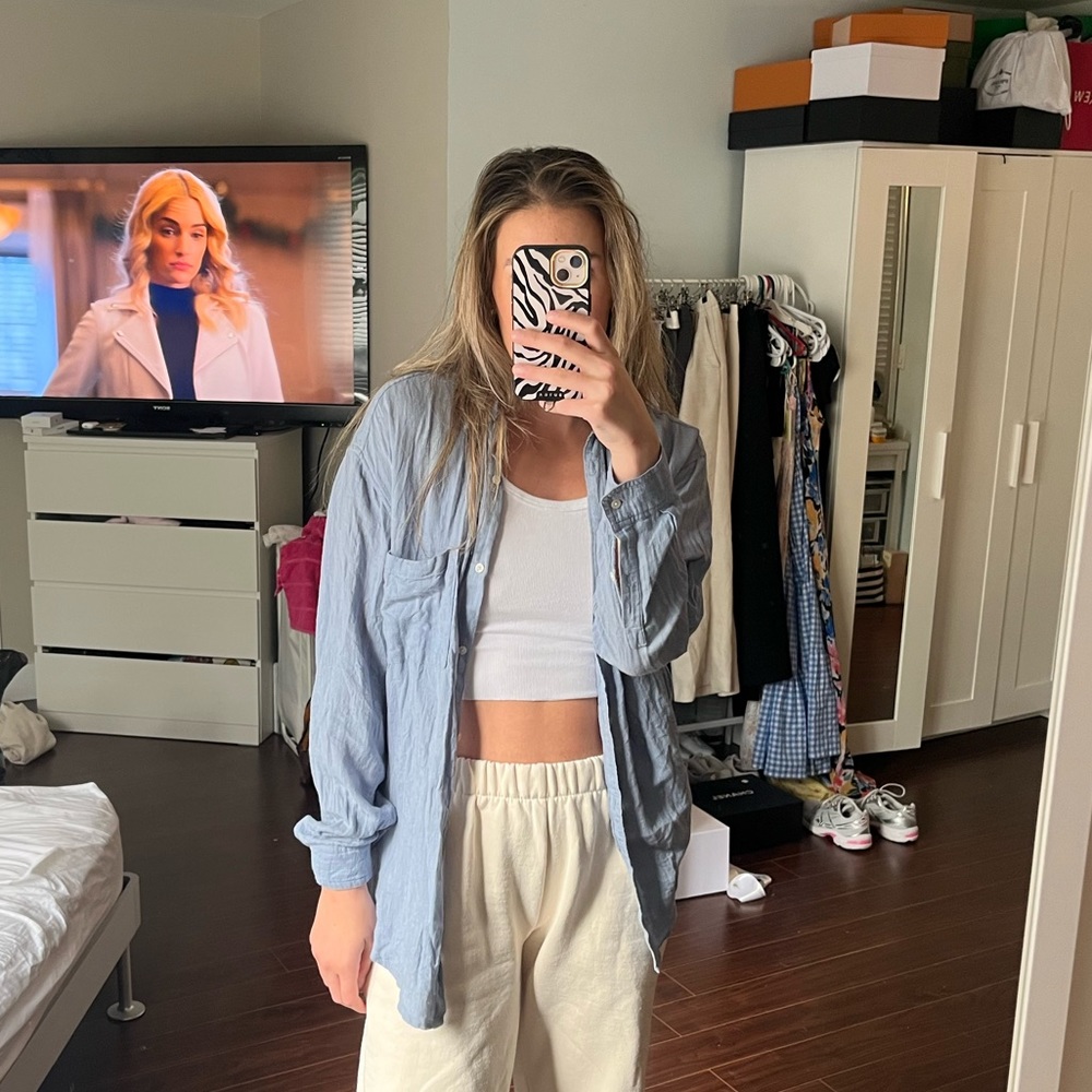 Community button up - Picture 2 of 6